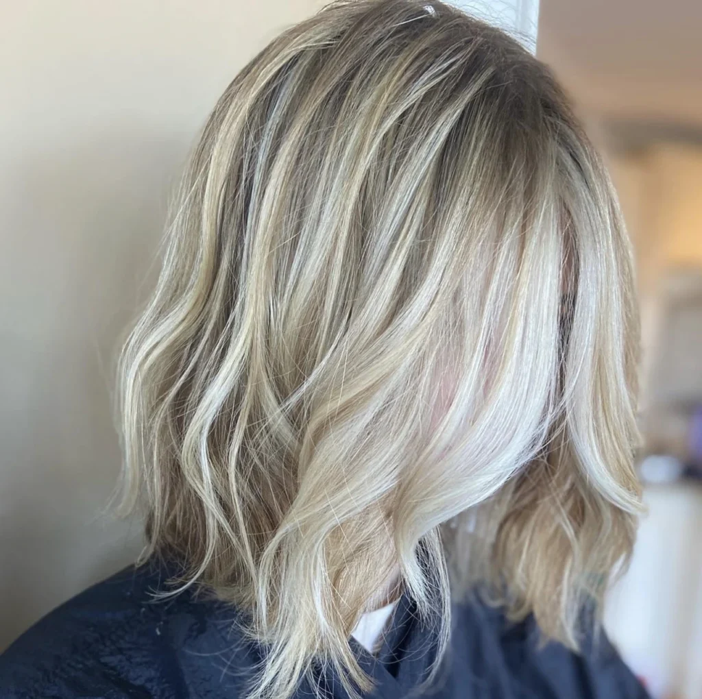 Curtain bangs for round faces